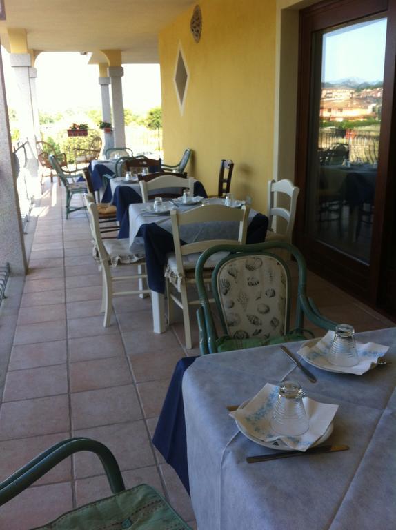 I Graniti Villa Monti Luaran gambar