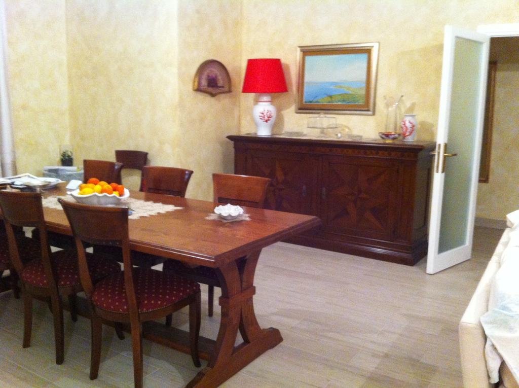 I Graniti Villa Monti Luaran gambar