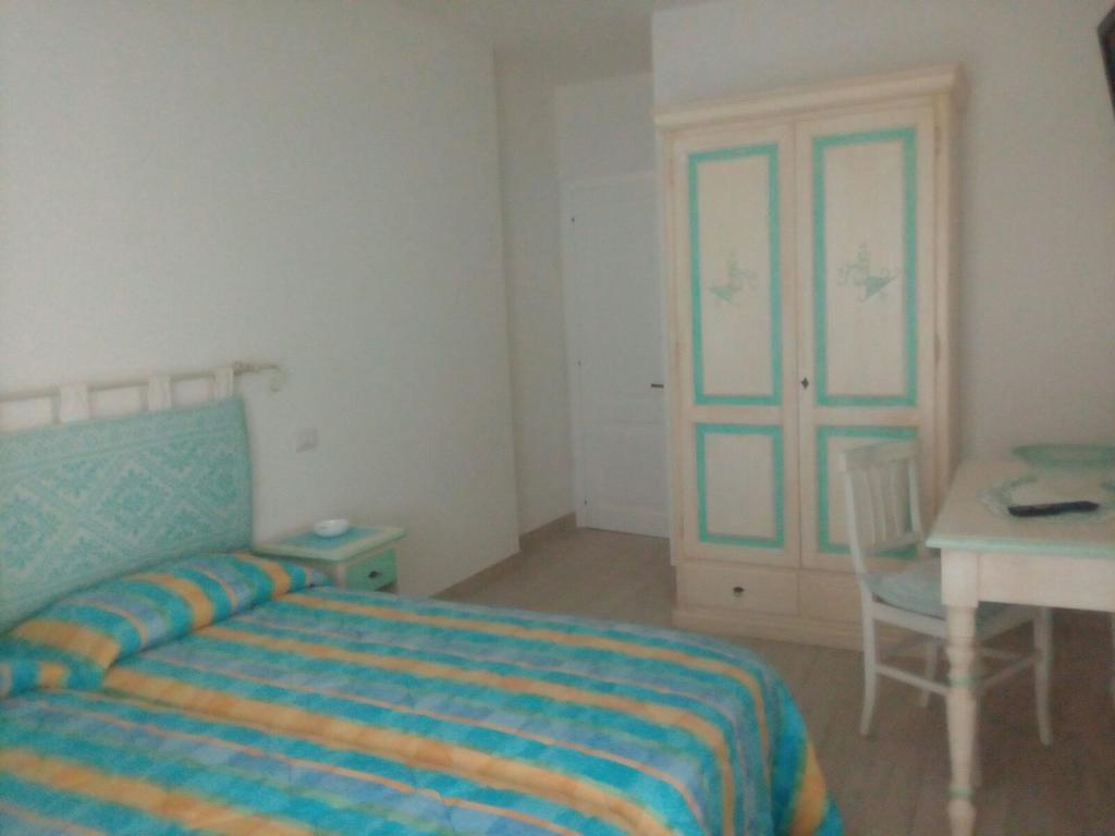 I Graniti Villa Monti Luaran gambar